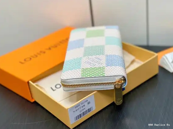 AAA Replica Ru LOUIS ZIPPY VUITTON cm WALLET-19.5*10.5*2.5 0606